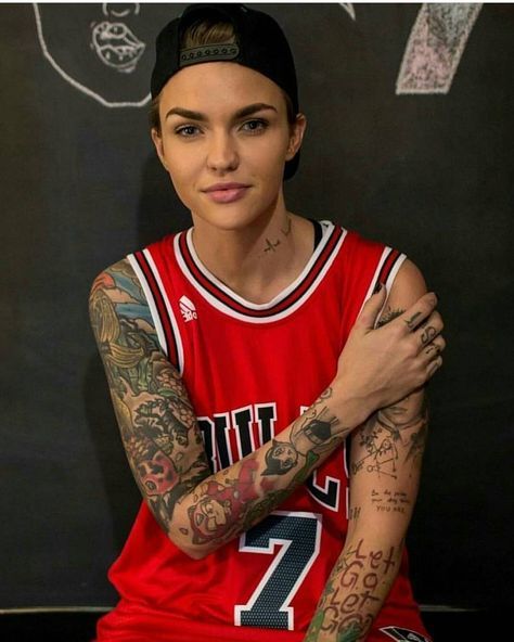 Ruby Rose Jawline Goals, Fc Liverpool, Australian Models, Orange Is The New Black, Ruby Rose, Tomboy Fashion, Girl Crushes, Woman Crush, Girl Crush