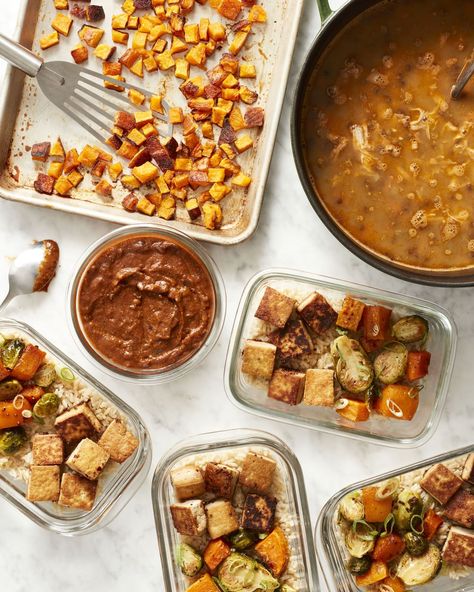 High protein Fall inspired meal prep laid out on countertop. High Protein Fall Meal Prep, Fall High Protein Meal Prep, Fall High Protein Meals, Fall Lunch Prep, High Protein Fall Meals, Healthy Fall Meal Prep, High Protein Fall Recipes, Meals High Protein, Fall Meal Prep