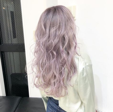 Ash pink purple hair Lilac Hair Color, Lovely Bones, Light Purple Hair, Beige Hair, Lilac Hair, Nice Hair, Lavender Hair, Pastel Hair, Creative Colour