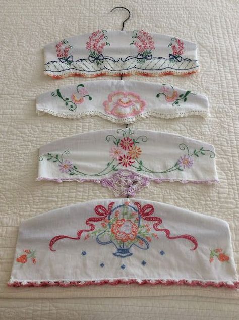 Curtains Made From Vintage Linens, Sewing Trims Ideas, What To Do With Vintage Hankies, Repurpose Vintage Pillow Cases, Using Vintage Linens Ideas, Vintage Pillow Cases Ideas, Vintage Embroidery Repurposed, Old Hankies Projects, Vintage Hankerchief Ideas Crafts