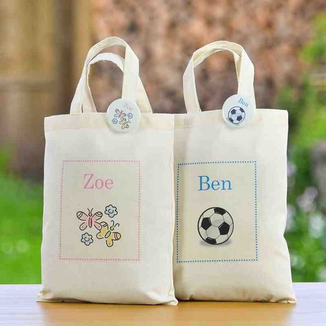 Bridal Party Bags Bridal Shower Gift Bags, Personalized Party Gifts, Party Goodie Bags, Birthday Party Goodie Bags, Bridal Party Bags, Pink Duffle Bag, Drawing Books, Personalised Badges, Bag Badges