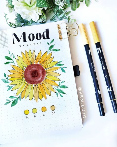 Sunflower Mood Tracker, Journal Tracker Ideas, Bullet Journal Tracker Ideas, Bujo Trackers, Bullet Journal Mood Tracker, Bullet Journal August, May Bullet Journal, Beautiful Dawn, Journal Tracker