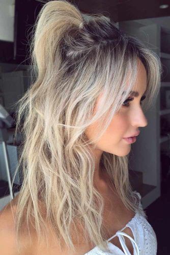 Perfect Hairstyles To Make Your Big Forehead Look Flawless ★ See more: https://glaminati.com/big-forehead-hairstyles/ Haircut For Big Forehead, Ghd Platinum, Big Forehead, Penteado Cabelo Curto, Long Blonde, Trending Hairstyles, Easy Hairstyles For Long Hair, Long Blonde Hair, Fashion Icon