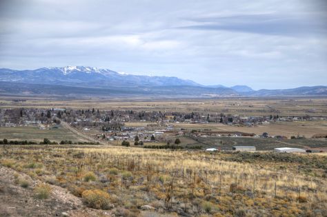 https://flic.kr/p/HKVJCD | Approaching Panguitch, Utah Panguitch Utah, Utah, Natural Landmarks, Photography, Travel, Nature