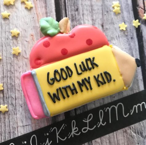 Teacher Cookies, Decor Cookies, Frosting Ideas, No Judgement, Teachers Appreciation, Teacher Gift Card, Funny Teacher Gifts, Homemade Lip Balm, Sugar Cookie Frosting