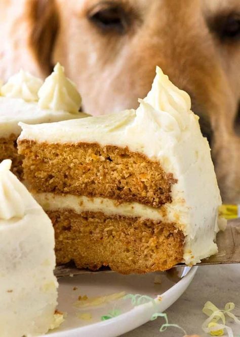 Dog Cake Frosting Recipe, Birthday Cake Frosting Recipe, Cake Frosting Recipe Easy, Dog Cake Recipe, Dog Bday, Dog Friendly Cake, Birthday Cake Icing, Dog Birthday Cake Recipe, Cake Recipes Uk