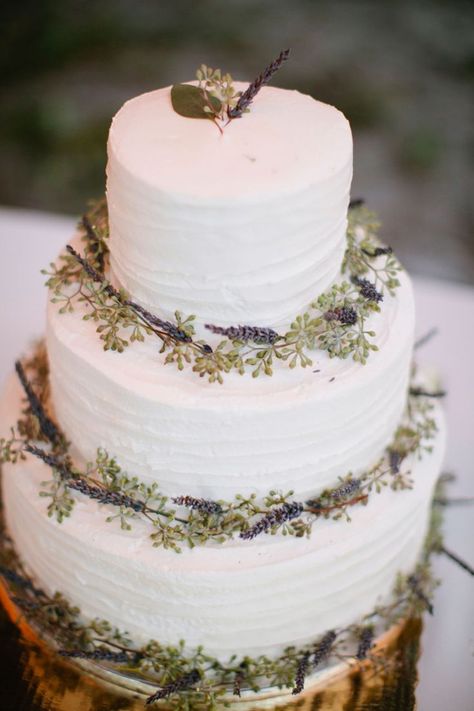 Publix Cake, Vintage Pasta, Rustic Mountain Wedding, Lavender Cake, Nothing Bundt, Vintage Boho Wedding, Summer Wedding Cakes, Nothing Bundt Cakes, Pretty Cake