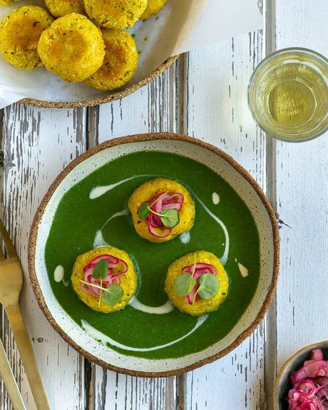 Paneer Kofta, Masterchef Recipes, Vegetarian Appetizer, Step By Step Recipes, Spinach Sauce, Modern Cooking, Potato Appetizers, Dinner Experience, Fancy Dinner Recipes