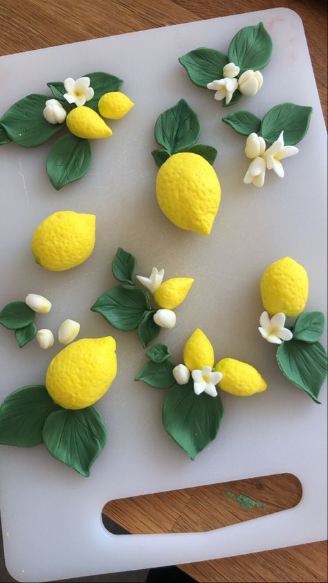 Fondant Lemon Slices, Lemon Cake Topper, Polymer Clay Lemon, Lemonade Stand Sign, Fondant Cupcake Toppers, Cupcake Cake Designs, Lemon Leaves, Fondant Decorations, Lemon Decor