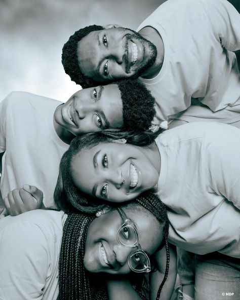 I’ll always got your back #siblings From this past mother day🥹🙌🏻✨ #siblings #80sphotoshoot Photography Poses For Siblings, Photoshoot Ideas With Siblings, Black Sister And Brother Pictures, Sibling Pictures Teenagers, Siblings Picture Ideas, Siblings Photoshoot Ideas, Sibling Picture Ideas, Sibling Photoshoot Ideas, Siblings Shoot