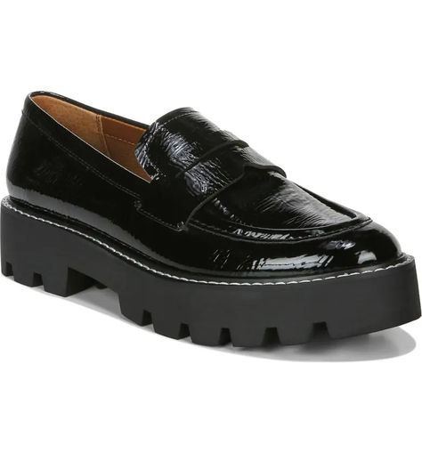 Loafer Shoes Women, Loafers Online, Chic Shoes, Platform Loafers, Shoe Carnival, Sport Chic, Black Loafers, Fashion People, Franco Sarto