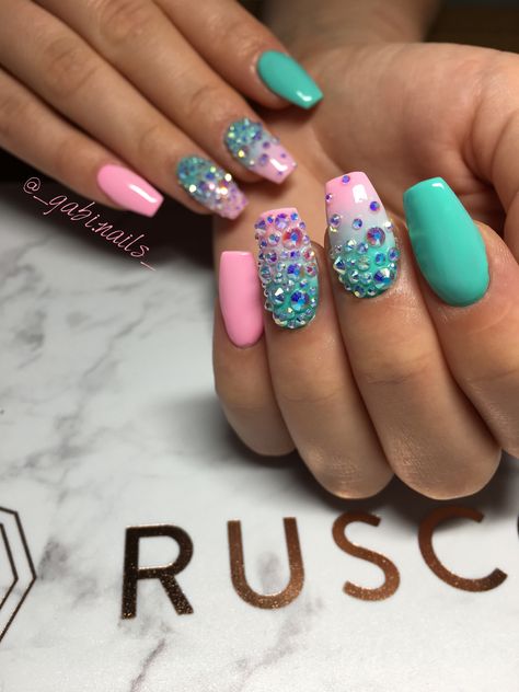 Rainbow Rhinestone Nails, Pink Nails With Rhinestones, Nails With Rhinestones, Vacation Nails, Rhinestone Nails, Green Nails, Swag Nails, Coffin Nails, Stylish Nails