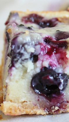 Blueberry Custard Pie, Custard Bars, Custard Dessert Recipes, Blueberry Custard, Pear And Almond Cake, Blueberry Desserts Recipes, Custard Desserts, Blueberry Desserts, Dessert Bar Recipe