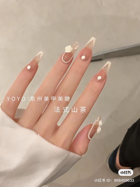 Korean Gem Nails, Douyin Nails, Unique Nail Art, Beauty Hacks Nails, Asian Nails, Hello Nails, Beige Nails, Minimal Nails, Work Nails