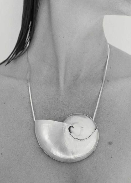 Fashion Gone Rouge, Sophie Buhai, Shell Collection, Silver Jewelry Pendant, Shell Pendant, Jewelry Inspo, Shell Necklaces, Sea Shells, A Woman