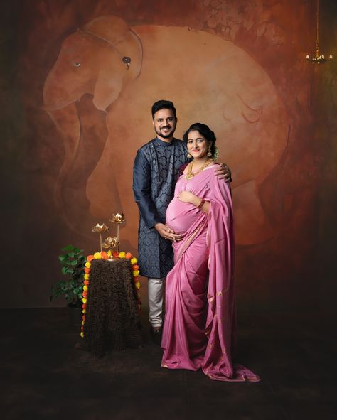 Traditional Maternity Photoshoots are my absolute favourite ❤️ . . A beautiful moment captured - two people, totally in love, waiting for the ultimate sign of their love (and all the laughter, tears, and adventures that come with it!) - their little baby on the way! . . #maternityphotographerhyderabad #maternityphotography #maternityphotographer #newbornphotographerhyderabad #hyderabadkidsphotographer #hyderabadnewbornphotographer #hyderabadfemalephotographer #newbornphotography #hyderabadp... Maternity Background For Editing, Baby Shower Photoshoot Indian, Pregnancy Photoshoot Indian, Maternity Photography Poses Indian, Pregnancy Outfits Indian, Indoor Maternity Photoshoot, Indian Maternity Photos, Shower Poses, Couple Maternity Poses