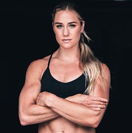 What Is Crossfit, Brooke Wells, Female Crossfit Athletes, Female Trainers, Crossfit Women, Track And Field Athlete, Crossfit Athletes, Crossfit Workouts, Muscle Women