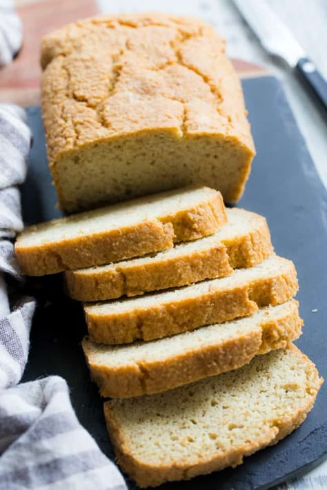 Paleo Sandwich Bread, Paleo Sandwich, Snickerdoodle Bread, Butter Fruit, Cauliflower Bread, Fluffy Light, Sandwich Bread Recipes, Protein Bread, Making Bread