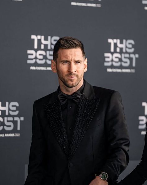 Messi Suit, Messi The Best, Messi News, Messi And Neymar, Messi Photos, Lionel Andrés Messi, Hijabi Aesthetic, Messi 10