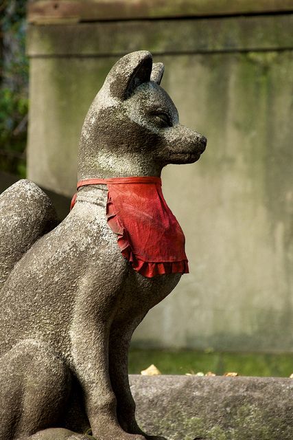 I adore this ones facial expression Japanese Shrine, Japanese Home Decor, Japanese Mask, Evening Light, Stone Statues, Aesthetic Japan, Facial Expression, Japanese Aesthetic, The Fox