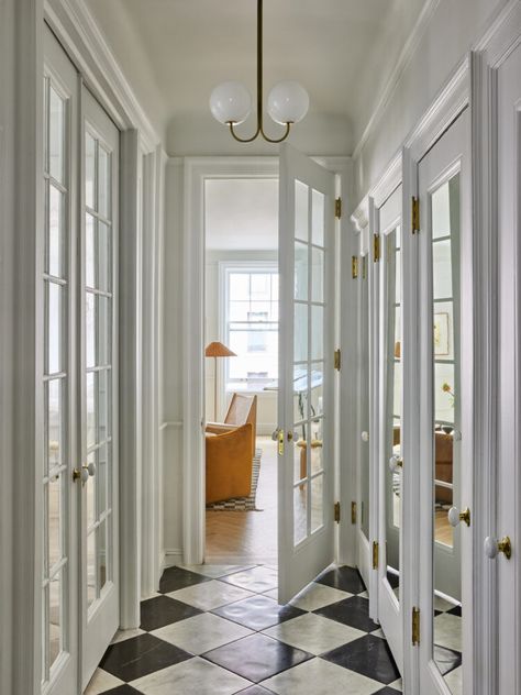 Upper West Side Apartment, White Tile Floor, Warm Interior, Vintage Stool, Iconic Furniture, Black And White Tiles, Upper West Side, Paris Apartments, Nyc Apartment