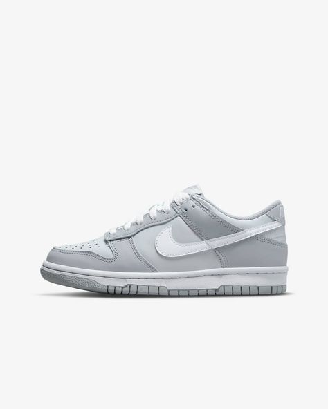 Nike Dunk Low Big Kids' Shoes. Nike.com Preteen Shoes, Pretty Sandals, Old Shoes, Shoe Inspo, Nike Dunk Low, Casual Flats, Nike Cortez Sneaker, Dunk Low, Shoes Nike