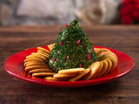 Get Christmas Tree Cheese Ball Recipe from Food Network Christmas Tree Cheese Ball, Christmas Tree Cheese, Cheese Tree, Food Network Recipes Pioneer Woman, Cheese Log, Easy Holiday Recipes, Cheese Ball Recipes, Ree Drummond, Christmas Appetizers