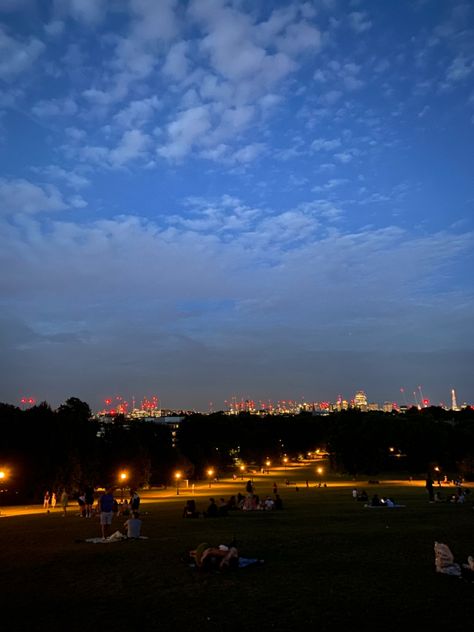 Night life sky watching, london nights , night aesthetic, summer nights , summer nights mid july. Mid July Aesthetic, Summer Nights Mid July, Sky Watching, July Aesthetic, Mid July, London Night, Earth From Space, Night Aesthetic, Aesthetic Summer