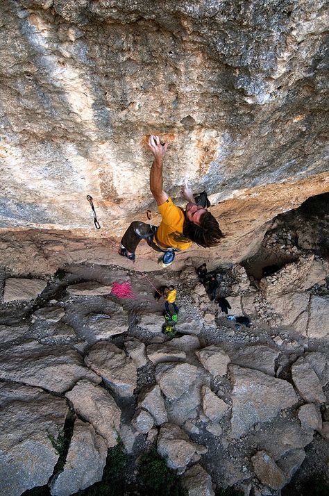 Chris Sharma projecting at Margalef Chris Sharma, Sport Climbing, Rock Climbers, American Sports, Bouldering, Climbing, Year Old, Interview