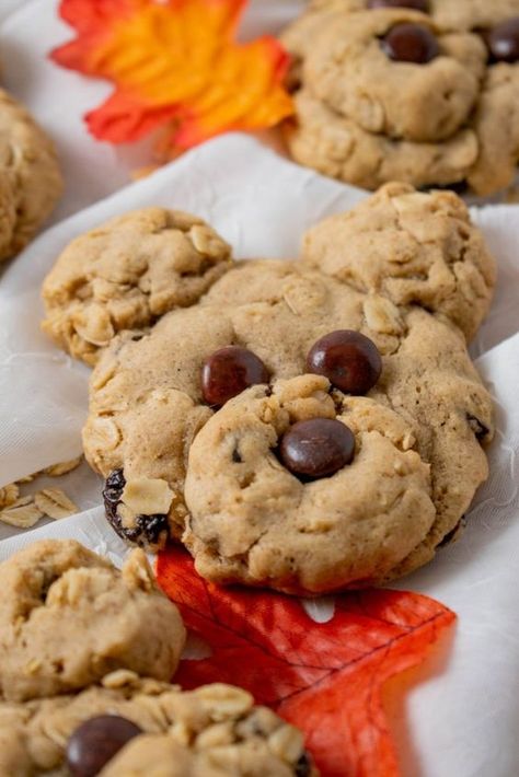 Fall Baking Aesthetic, Oatmeal Cookies Soft, Cherry Oatmeal Cookies, Chewy Oatmeal Raisin Cookies, Cookies Soft And Chewy, Christmas Pancakes, Cookies Fall, Baking Aesthetic, Oatmeal Raisin Cookies Chewy