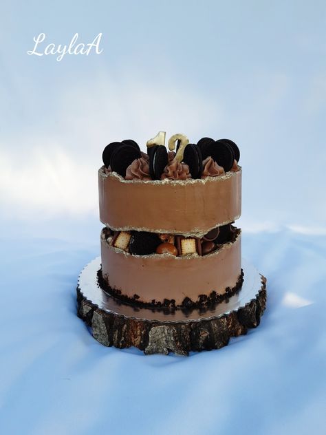 Chocolate fault line cake  by Layla A Fault Line Cake For Men, Chocolate Fault Line Cake Design, Chocolate Fault Line Cake, How To Make Fault Line Cake, Chocolate Birthday Cake For Men, Elegant Fault Line Cake, Fault Line Cake Design, Cake Magazine, Duper Cake