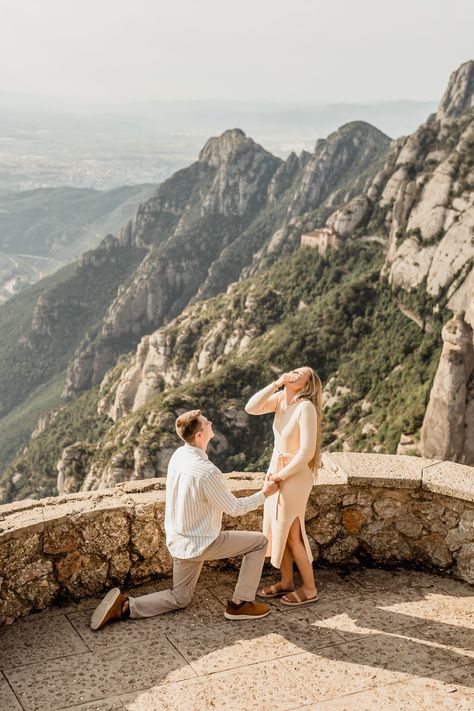 Best Marriage Proposal Montserrat Barcelona Travel Proposal Ideas, South Africa Proposal, Proposals In Italy, Marriage Proposals Beach, Scenic Proposal Ideas, Proposal In Europe, Destination Proposal Ideas, Proposal With A View, Proposal Ideas Flower Field