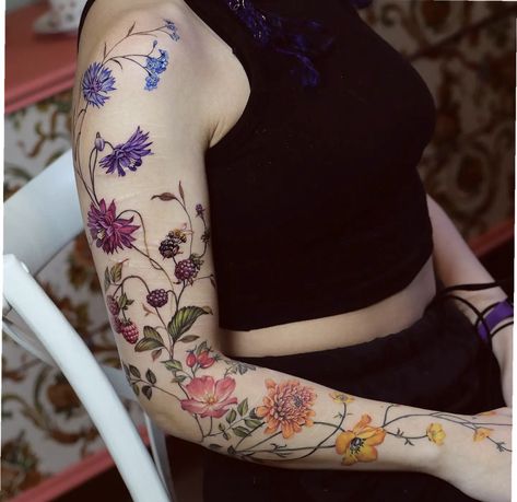 Triangle Bras, Underarm Tattoo, Wildflower Tattoo, Tattoos For Women Flowers, Beautiful Flower Tattoos, Vine Tattoos, Floral Tattoo Sleeve, Time Tattoos, Mom Tattoos