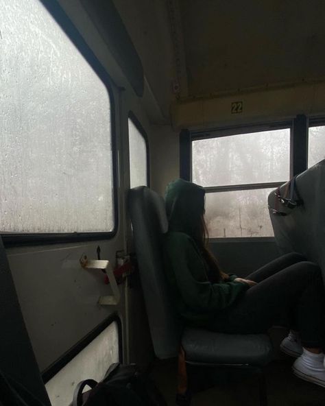 rainy bus ride Grey School Aesthetic, Inside Bus Aesthetic, Morning Bus Ride Aesthetic, Gloomy School Aesthetic, School Loner Aesthetic, Rainy School Day Aesthetic, Lower Class Aesthetic, Dark School Morning, Winter School Aesthetic