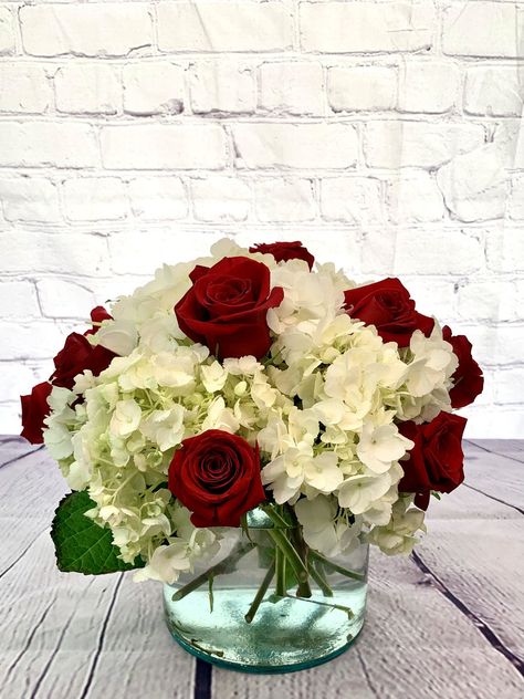 Red Roses And White Hydrangeas, Red And White Table Centerpieces, Red And White Flower Arrangements Simple, Burgundy And White Centerpieces, Red And White Floral Centerpieces, Red White Flower Arrangements, White And Red Flower Arrangements, Red And White Flower Centerpieces, Red And White Floral Arrangements