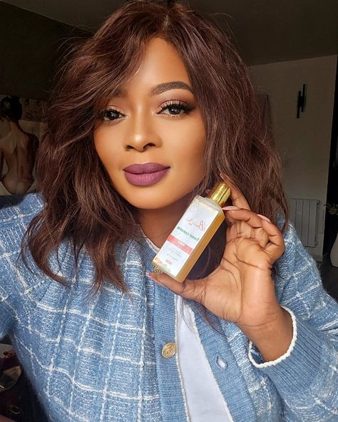 Sublimez votre teint caramel avec cette puissante huile révélatrice d'éclat à la carotte. Votre peau est plus éclatante, le teint harmonisé et satiné 😍😍❤️❤️ DISTRIBUTEURS⬇️⬇️ 🇫🇷Grenoble 0695820549 🇨🇲Cameroun 693710665 🇩🇪Allemagne +491787607802 🇧🇪Belgique +32 467 85 56 08 🇺🇲États Unis 3016424580. 🇺🇲États Unis 3863831089 🇨🇦 +1 647 949 31 74. 🇬🇦+241 74 32 7795 et au +241 66 13 56 53 🇨🇮+225 0708307373 +33 7 49 49 41 51 24 Boulevard de Strasbourg 75010 Paris Teint Caramel