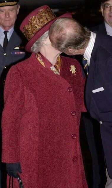 Queen Elizabeth and prince Philip - kissing in 2022 | Queen elizabeth, Her majesty the queen, Royal family england Prince Philip Queen Elizabeth, Queen Elizabeth Photos, Elizabeth Philip, Queen And Prince Phillip, Queen Royal, Grand Prince, Queen Elisabeth, Rainha Elizabeth Ii, Royal Family England