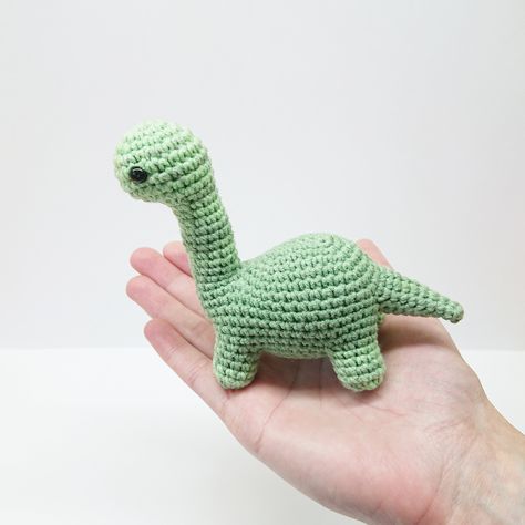 MADE TO ORDER over 60 colors hand crochet amigurumi dinosaur image 4 Amigurumi Brontosaurus, Crocheted Dinosaur, Dragon Dinosaur, Crochet Dinosaurs, Dinosaur Amigurumi, Dinosaur Crochet, Tiny Dinosaur, Dinosaur Plush Toy, Crochet Pig