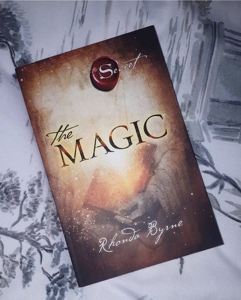 Law of Attraction & Self-care The Law Of Attraction Book, The Magic Rhonda Byrne, The Magic Book, Secret Library, Gratitude Book, Meditation Photos, Rhonda Byrne, Kindle Reader, Motivational Books