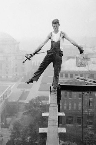 Lewis Hine, Margaret Bourke White, Rockefeller Center, Construction Worker, Foto Art, Black White Photos, Florida Keys, Dieselpunk, Vintage Pictures