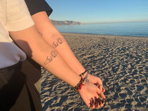 Partner Tattoo, Luna Tattoo, Partner Tattoos, Sister Tattoo, Pretty Nail Art Designs, Sister Tattoos, Pretty Nail Art, Random Image, Couple Tattoos