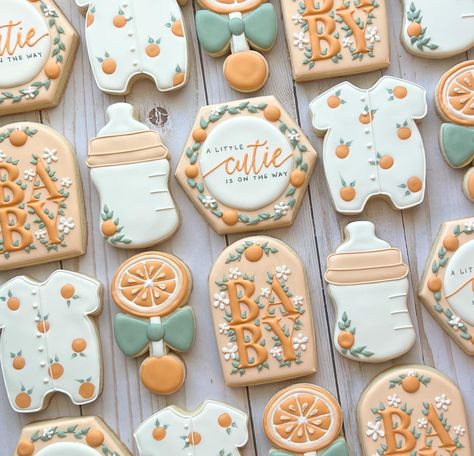 Orange Baby Shower Cookies, Little Cutie Cookies, Cookies Orange, Photo Cookies, Cutie Is On The Way, Baby Shower Drinks, Orange Baby Shower, Summer Baby Shower, Baby Gender Reveal Party