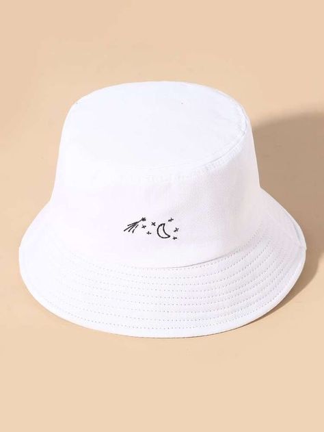 Bucket Hat Ideas, Cute Bucket Hats, Penyimpanan Makeup, Moon Embroidery, قلادات متدلية, Bucket Hat Outfit, Bucket Hat Fashion, Bucket Hat Design, Stylish Caps