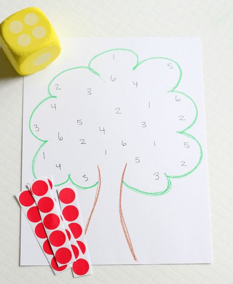 Apple theme math game that is perfect for early learners! Tree Preschool, Apple Week, Roll And Cover, Kites Craft, Preschool Math Games, Lead Teacher, Apples To Apples Game, Fall Stuff, Future Teacher