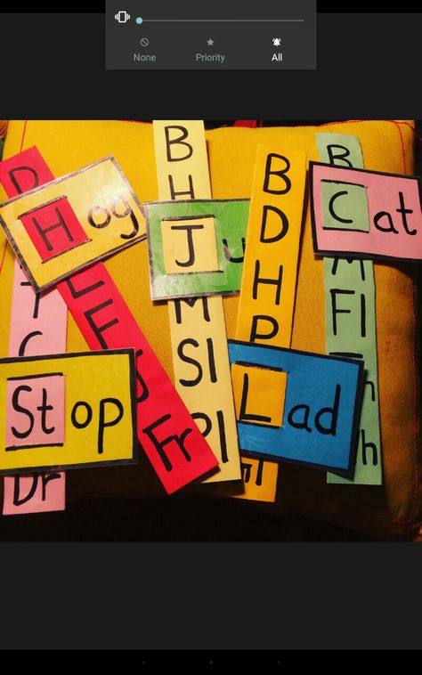 Fun way to teach three letter words, kindergarten!! Three Letter Words Activities, Teaching Aids For Kindergarten, English Language Learning Activities, Ccvc Words, 3 Letter Words, Cvc Words Kindergarten, Three Letter Words, Montessori Lessons, Grammar For Kids