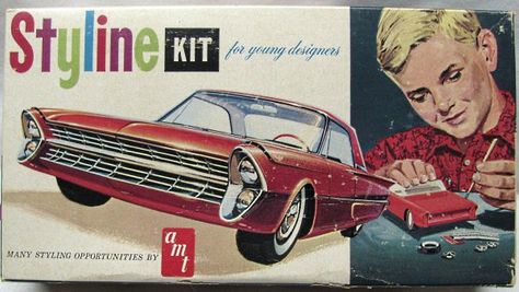 AMT Styline Kit - 1961 Ford Thunderbird Hardtop - Stock or Custom with Restyling Falcon Ranchero, Plastic Model Kits Cars, Plastic Model Cars, Model Cars Kits, Ford Galaxie, Ford Falcon, Scale Models Cars, Ford Thunderbird, Plastic Model Kits