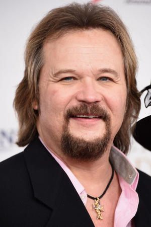 HAPPY 56th BIRTHDAY to TRAVIS TRITT!!    2 / 9 / 19   Born James Travis Tritt, American country music singer, songwriter, and actor who signed to Warner Bros. Records in 1989, releasing seven studio albums and a greatest hits package for the label between then and 1999. In the 2000s, he released two albums on Columbia Records and one for the now defunct Category 5 Records. Travis Pictures, Travis Head Australia, You Made A Way Travis Greene, Chris Travis Poster, Chris Travis Album Covers, Happy 56 Birthday, Travis Tritt, Taylor Kinney, Outlaw Country