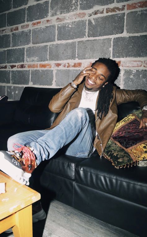 Jacquees Singer Wallpaper Aesthetic, Jaquees Aesthetic Wallpaper, Jaquees Wallpapers, Jacquees Singer Wallpaper, Jacquees Singer, Boom Bap, Rap Wallpaper, Trey Songz, Cute Black Guys