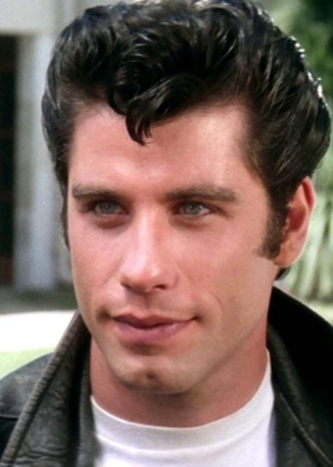 John Travolta John Travolta 70s, Johnny Travolta, Danny Zuko, Olivia Newton, Men Kissing, John Travolta, I John, Face Off, Hair And Beard Styles