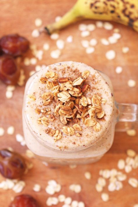 Date Smoothie, Breakfast Prep, Nutritious Breakfast, Easy Smoothies, Ramadan Recipes, Smoothie Ingredients, Vanilla Protein Powder, Peanut Butter Banana, Unsweetened Almond Milk